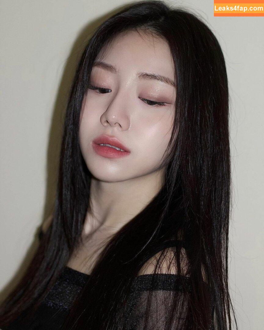 WomenK-pop /  leaked photo photo #3409
