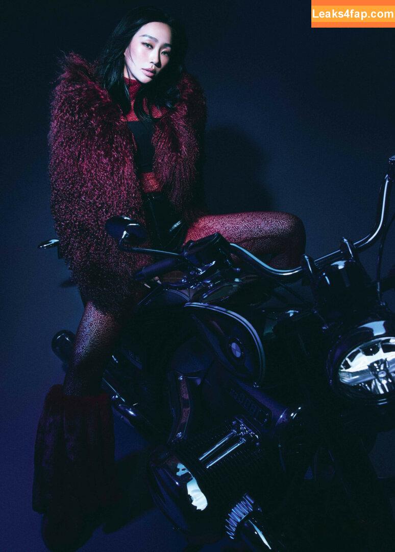 WomenK-pop /  leaked photo photo #3462