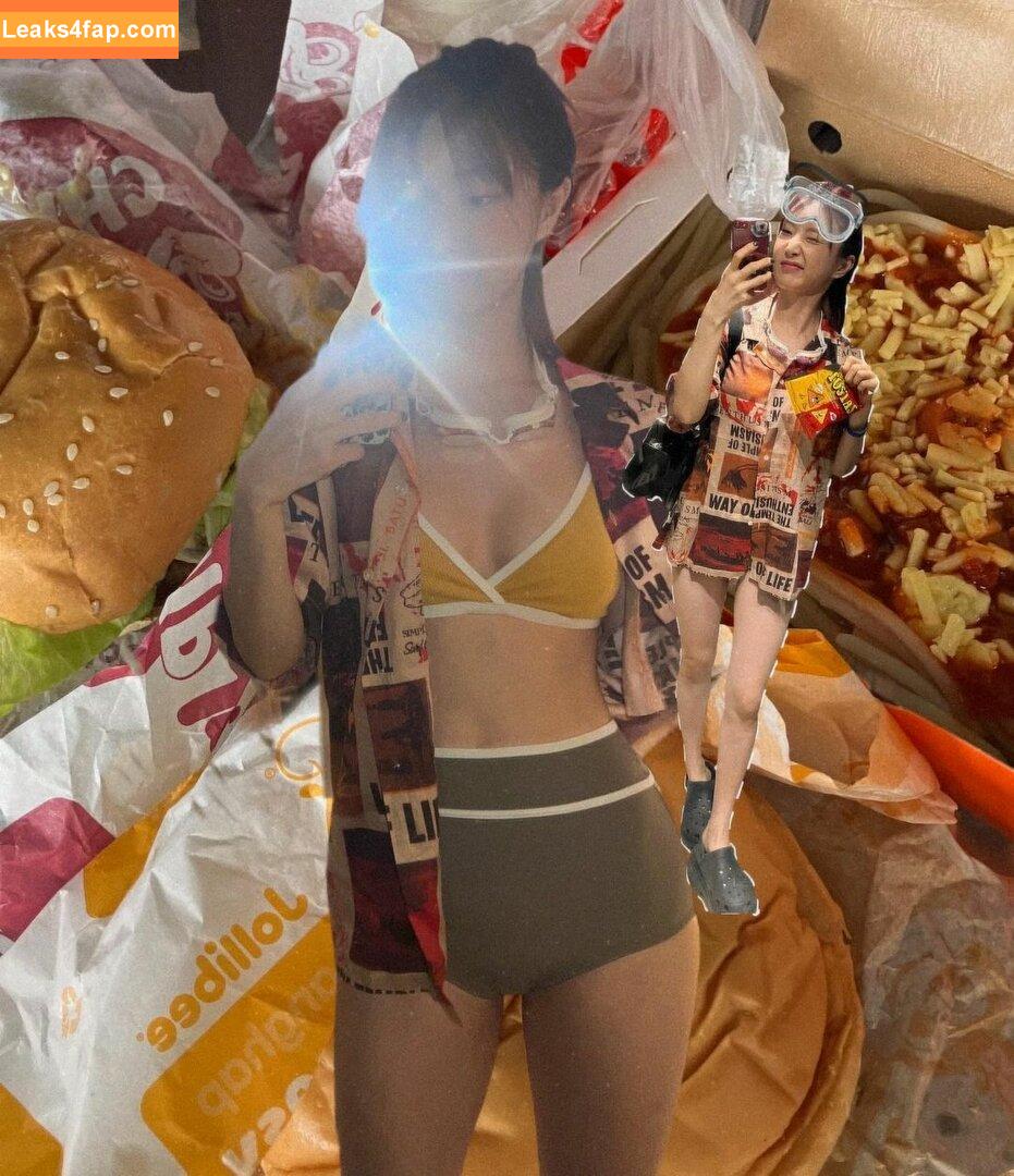 WomenK-pop /  leaked photo photo #3492