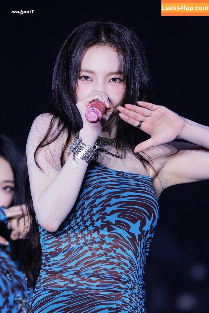 WomenK-pop /  leaked photo photo #3508