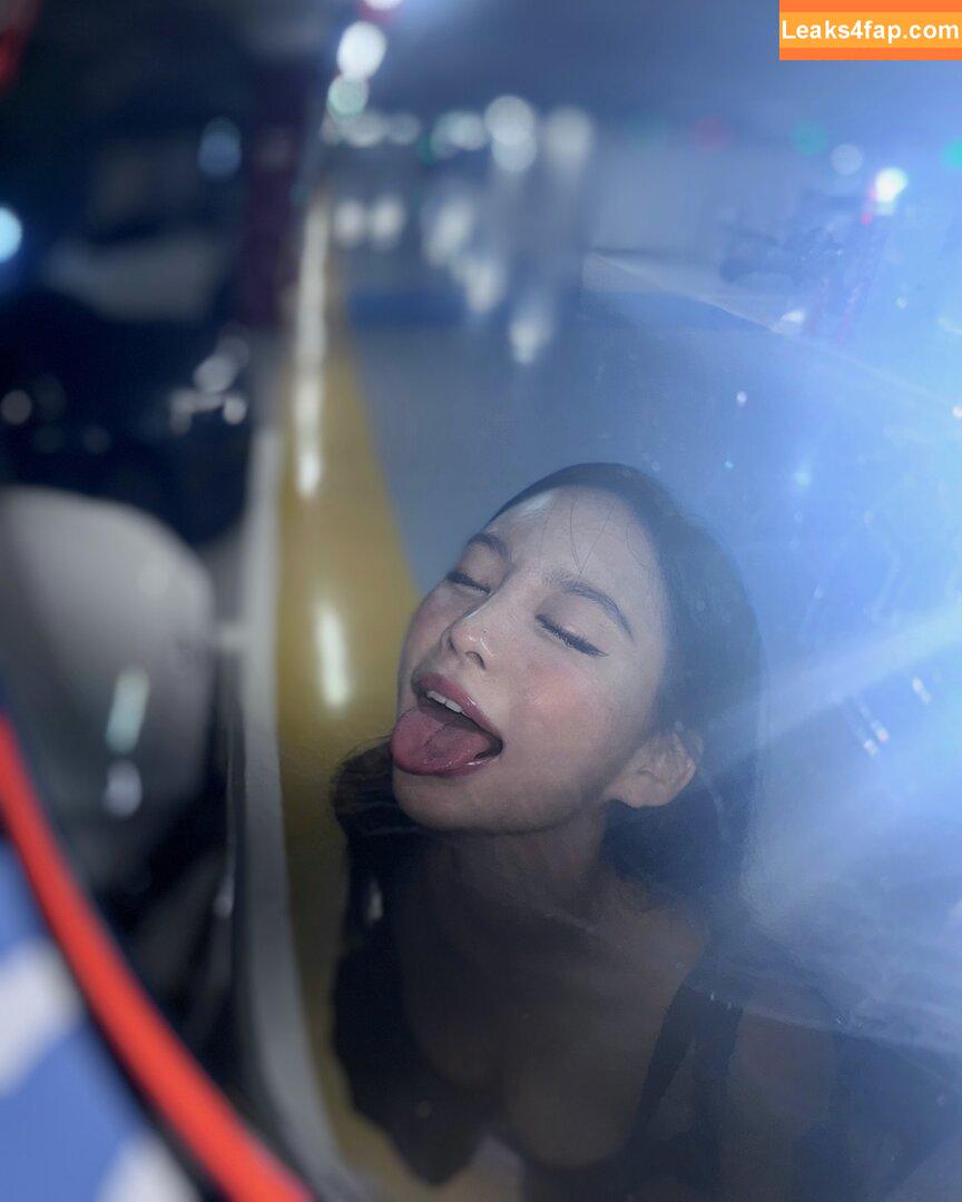 WomenK-pop /  leaked photo photo #3530