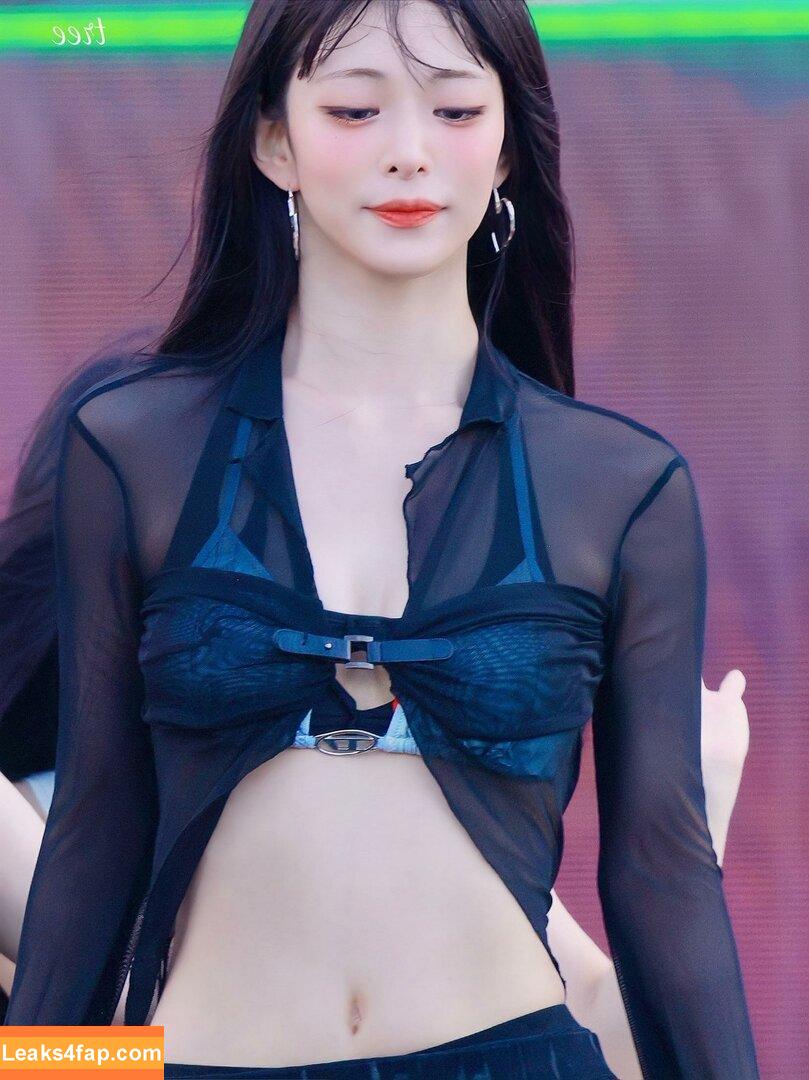 WomenK-pop /  leaked photo photo #3542