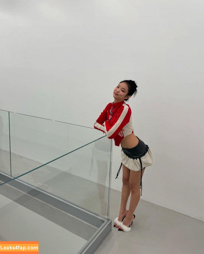 WomenK-pop /  leaked photo photo #3548