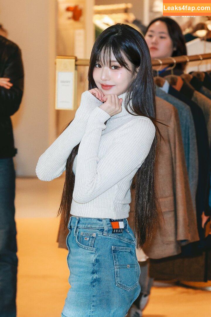 WomenK-pop /  leaked photo photo #3563