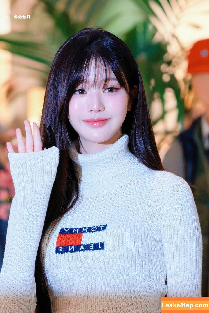 WomenK-pop /  leaked photo photo #3568