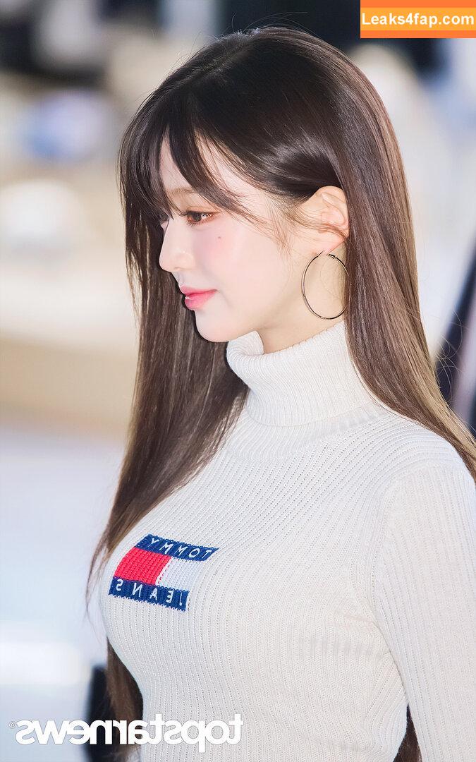 WomenK-pop /  leaked photo photo #3574