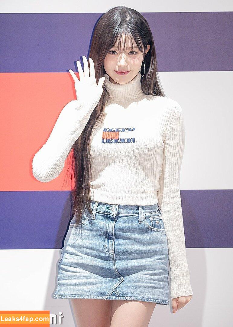 WomenK-pop /  leaked photo photo #3584