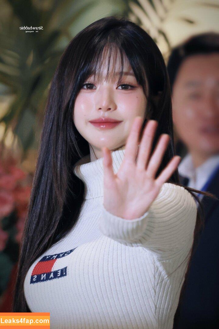 WomenK-pop /  leaked photo photo #3622