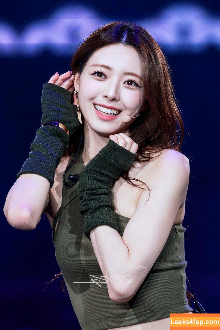 WomenK-pop /  leaked photo photo #3671