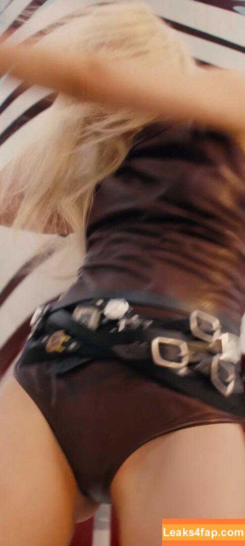 WomenK-pop /  leaked photo photo #3680