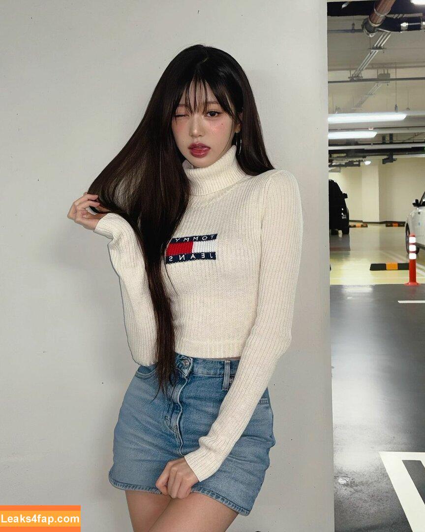 WomenK-pop /  leaked photo photo #3695