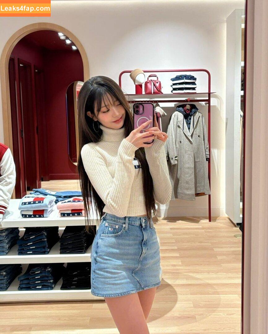 WomenK-pop /  leaked photo photo #3707