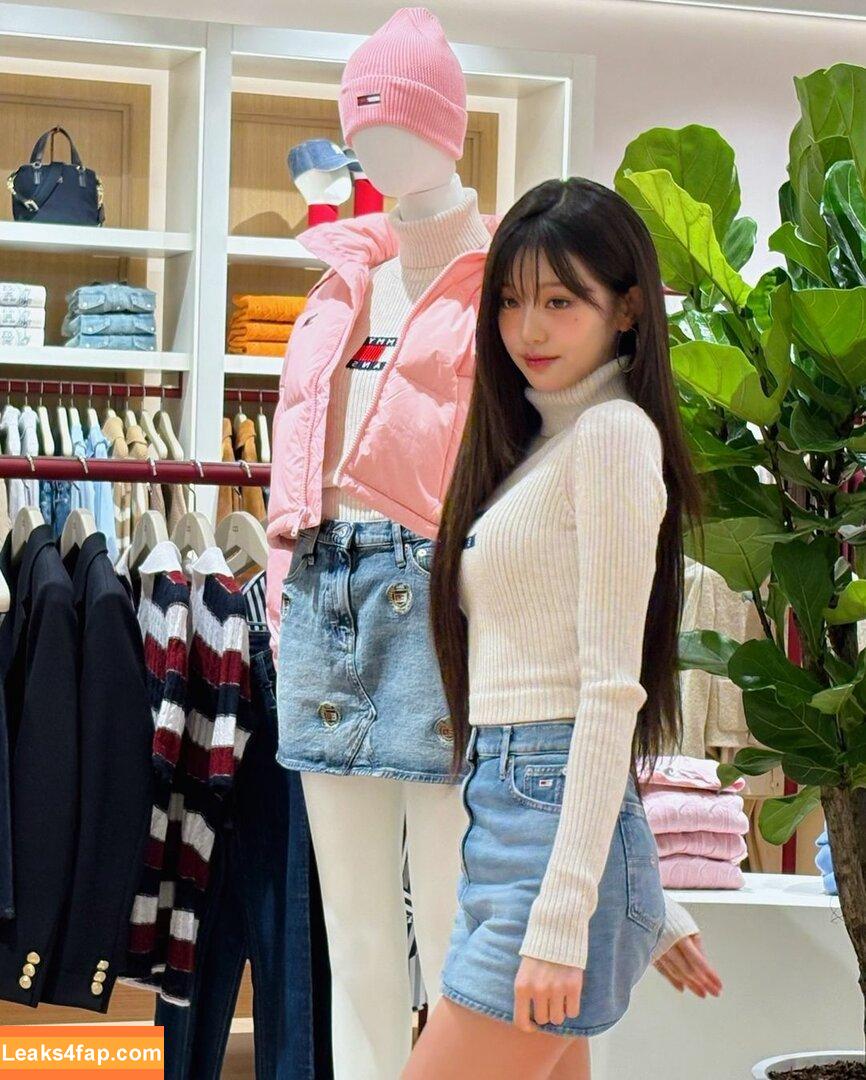 WomenK-pop /  leaked photo photo #3708