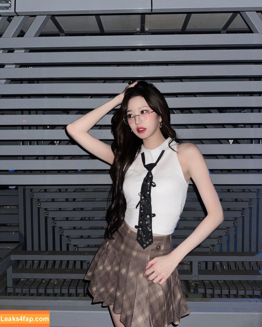 WomenK-pop /  leaked photo photo #3714