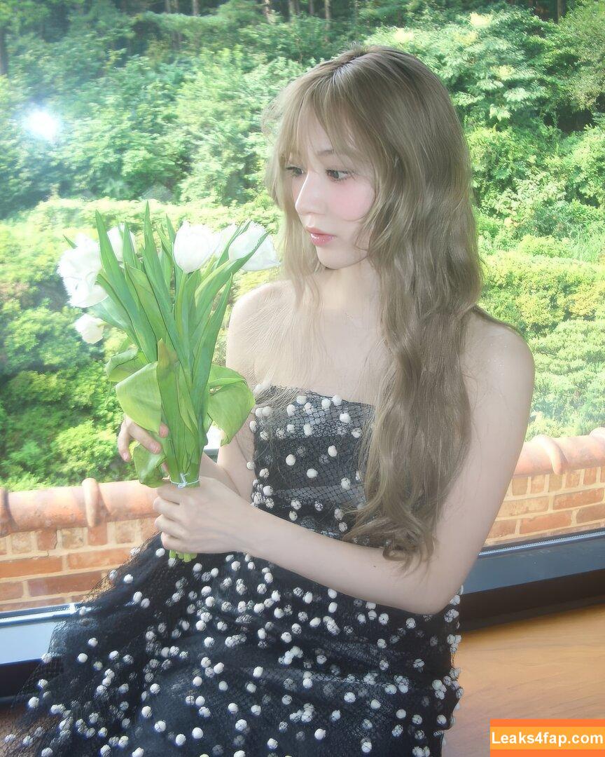 WomenK-pop /  leaked photo photo #3719