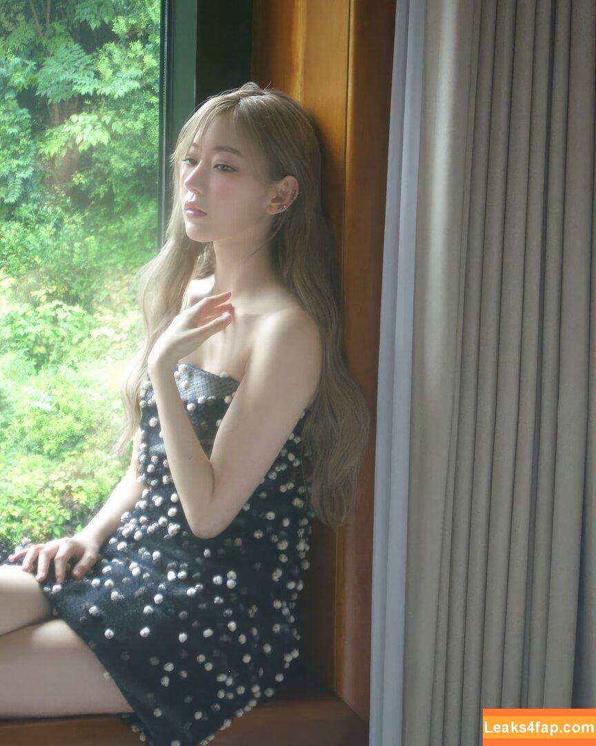 WomenK-pop /  leaked photo photo #3720
