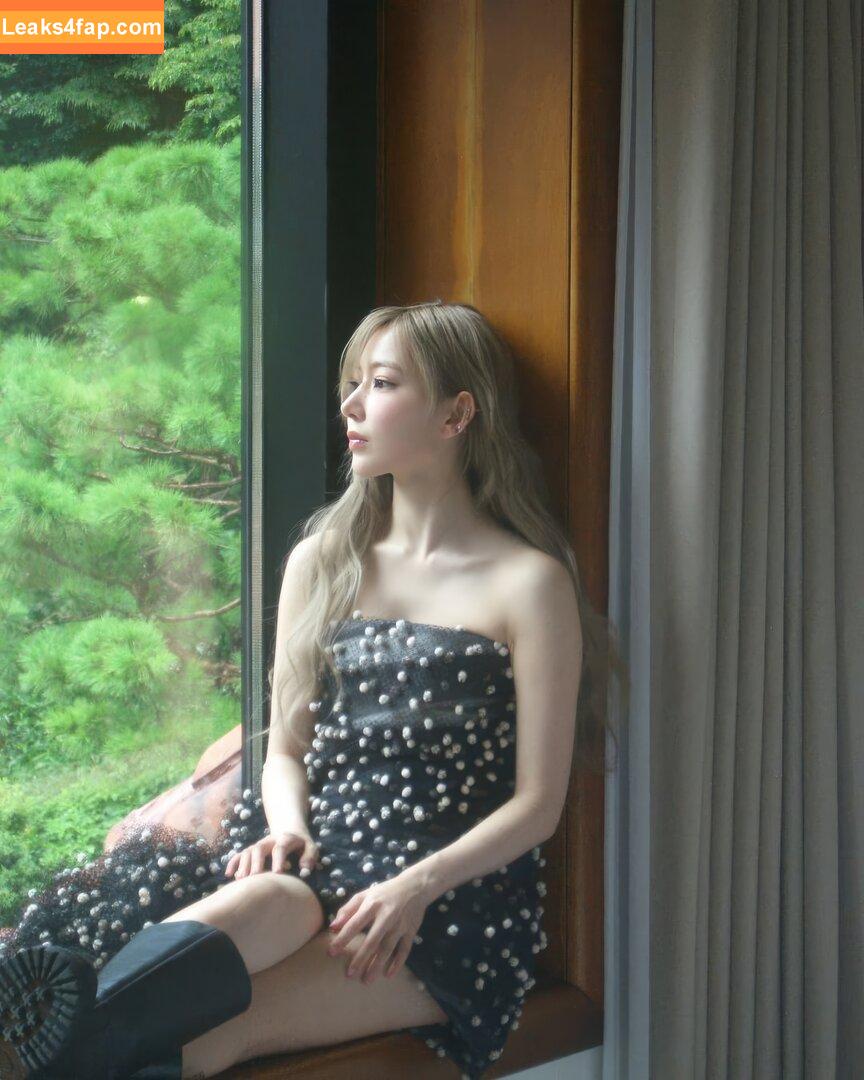 WomenK-pop /  leaked photo photo #3721