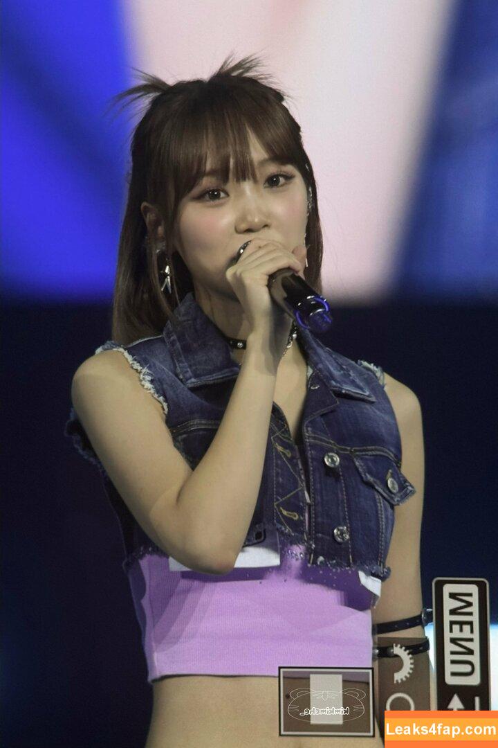 WomenK-pop /  leaked photo photo #3742