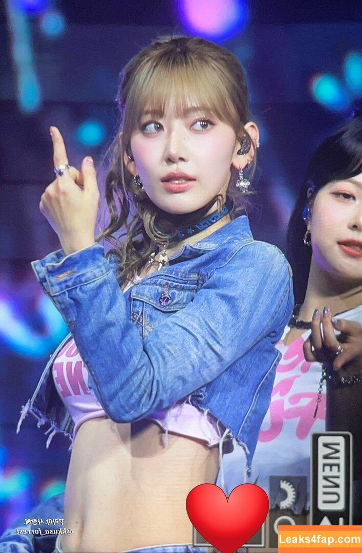 WomenK-pop /  leaked photo photo #3743