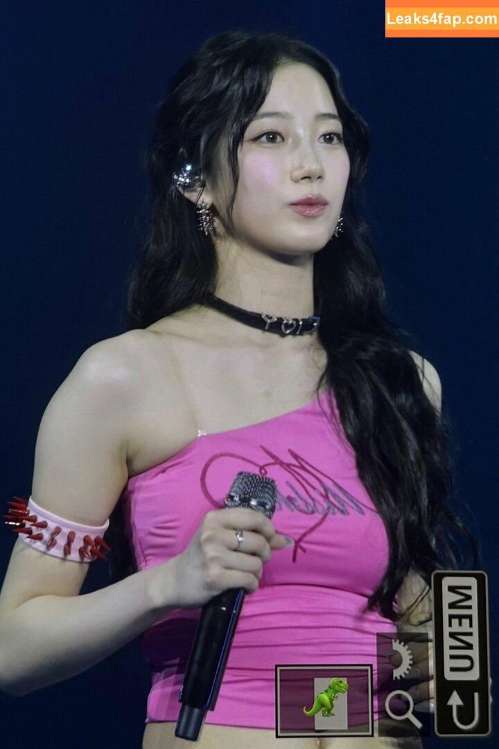 WomenK-pop /  leaked photo photo #3748