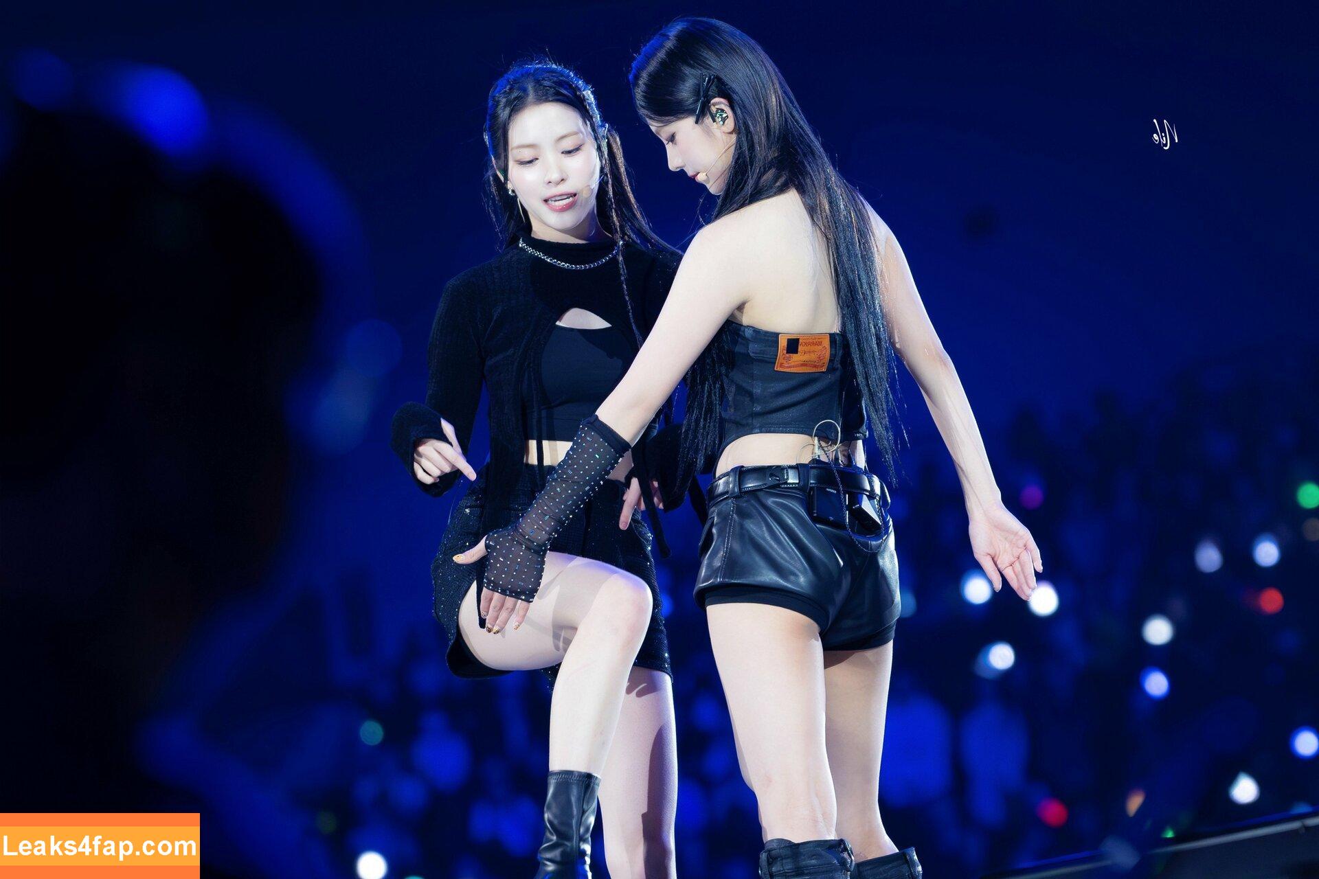 WomenK-pop /  leaked photo photo #3752