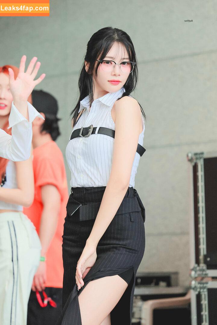 WomenK-pop /  leaked photo photo #3782