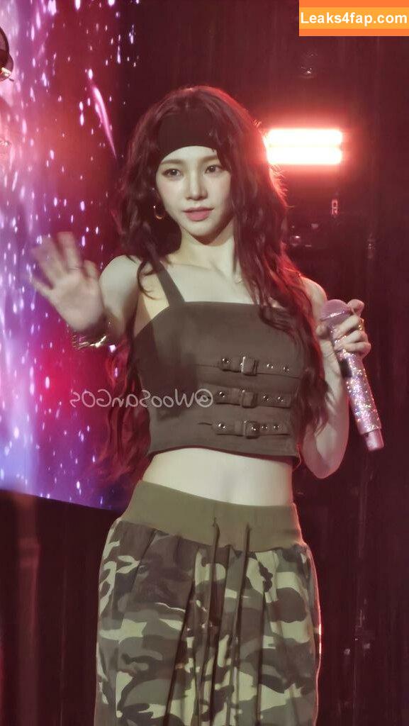 WomenK-pop /  leaked photo photo #3800