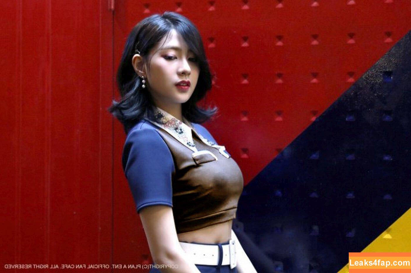 WomenK-pop /  leaked photo photo #3836