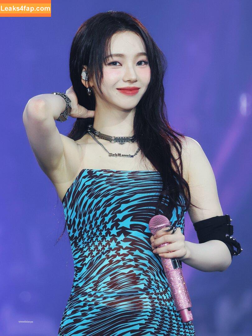 WomenK-pop /  leaked photo photo #3849