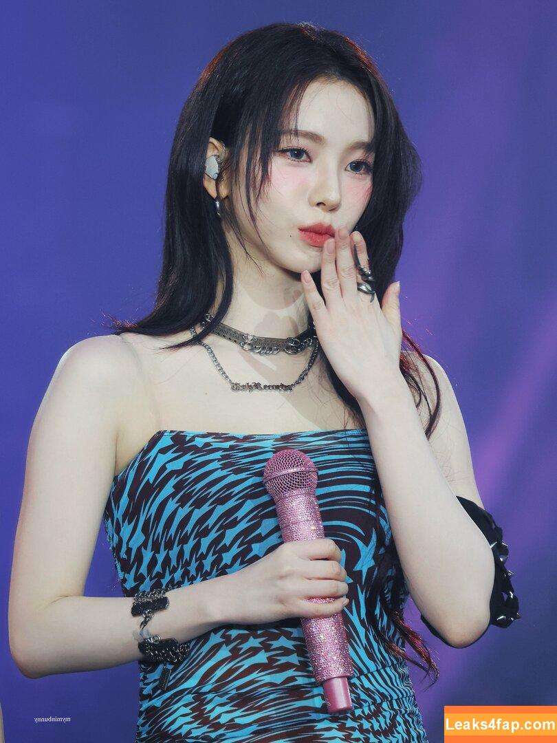 WomenK-pop /  leaked photo photo #3851