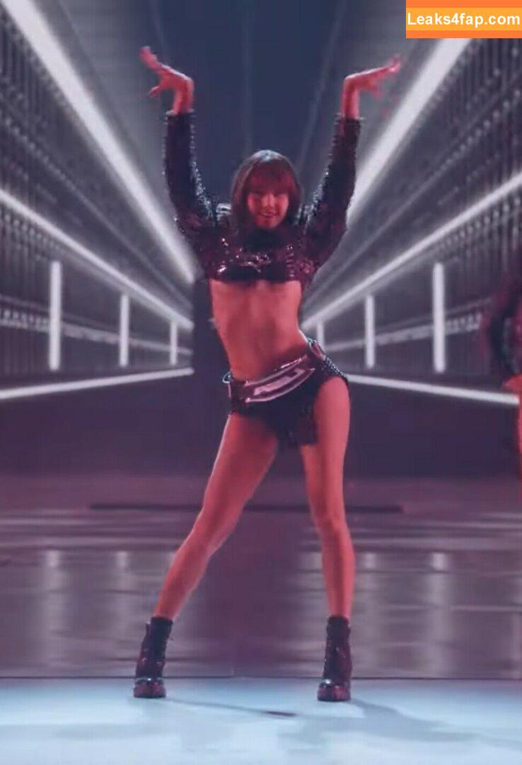 WomenK-pop /  leaked photo photo #3857