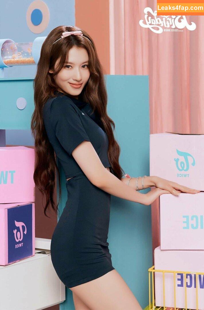 WomenK-pop /  leaked photo photo #3913