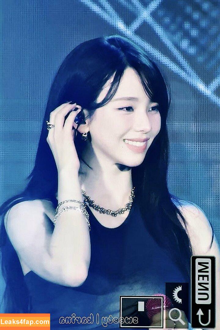 WomenK-pop /  leaked photo photo #3914