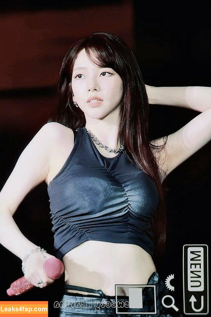 WomenK-pop /  leaked photo photo #3917