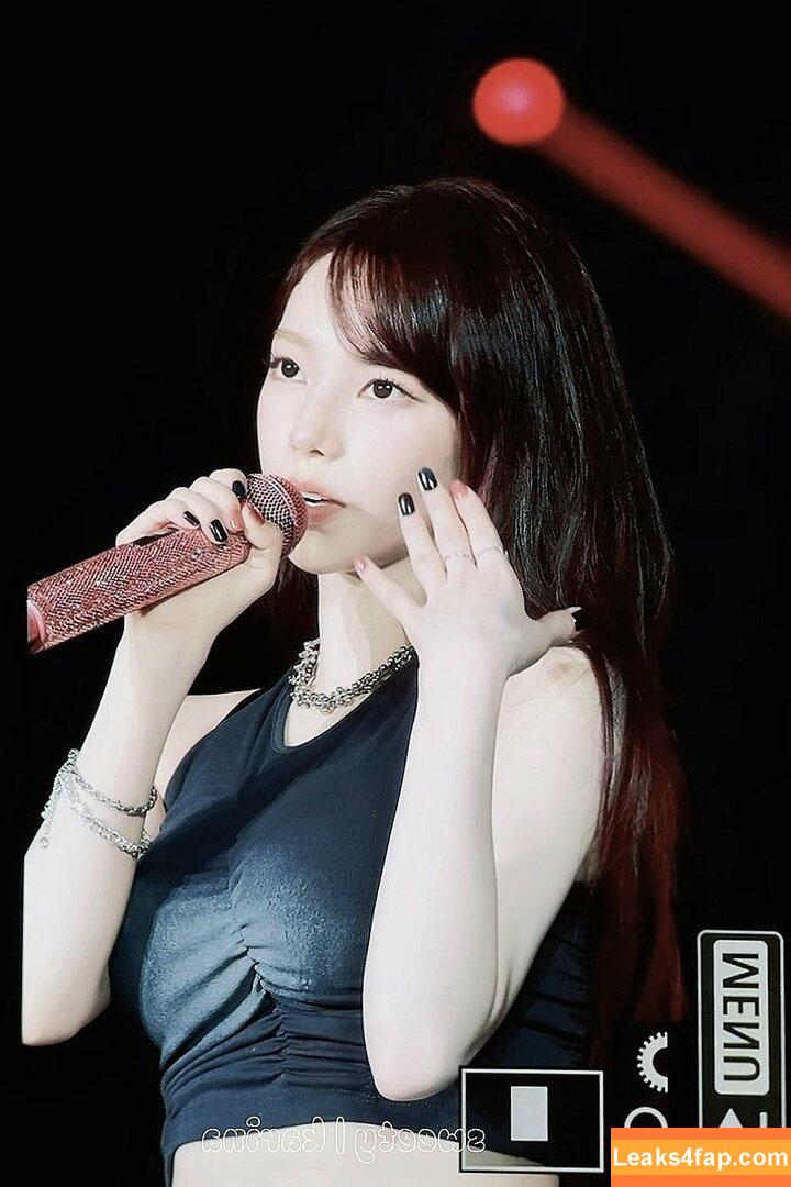 WomenK-pop /  leaked photo photo #3918