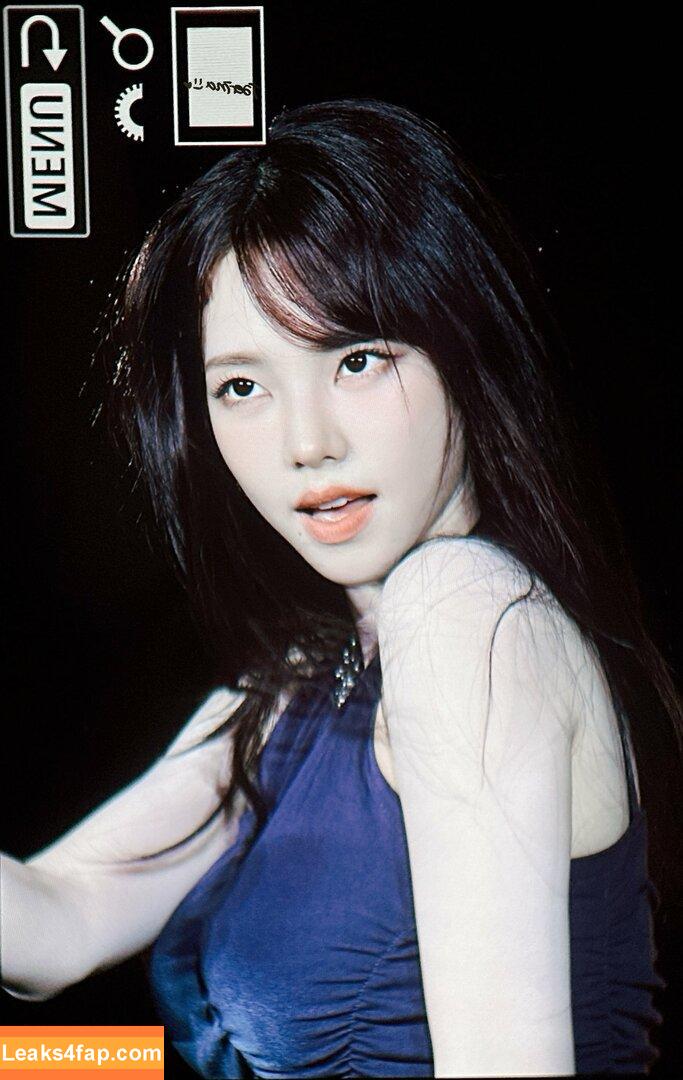 WomenK-pop /  leaked photo photo #3919