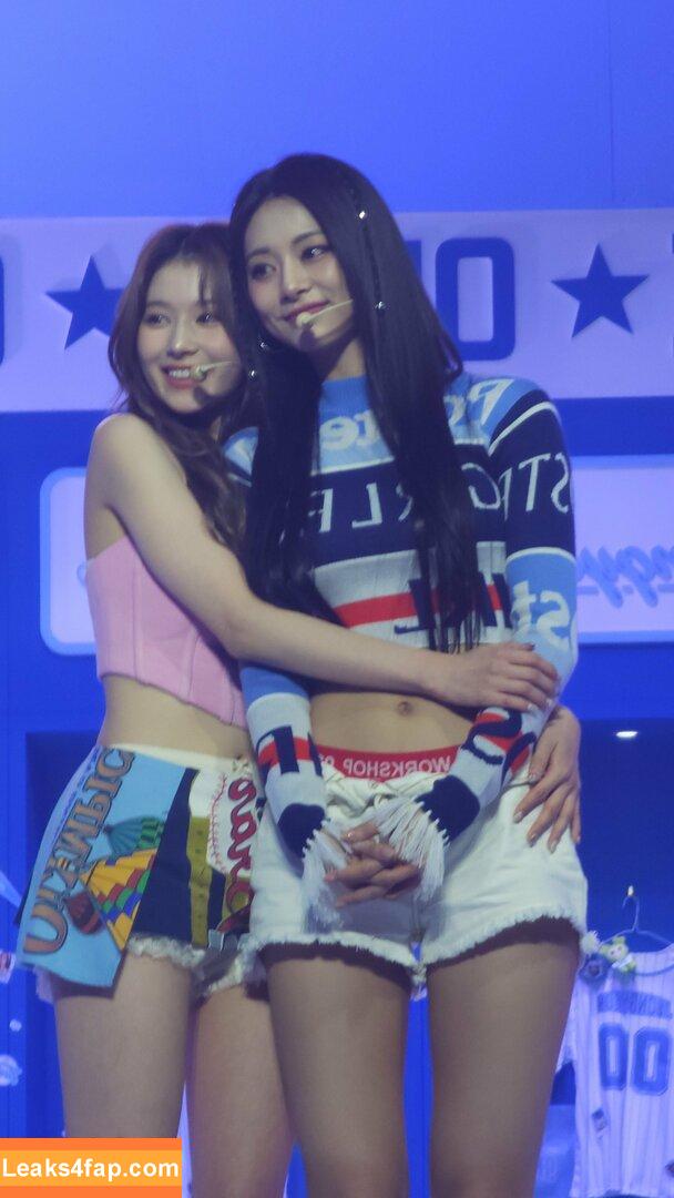 WomenK-pop /  leaked photo photo #3948