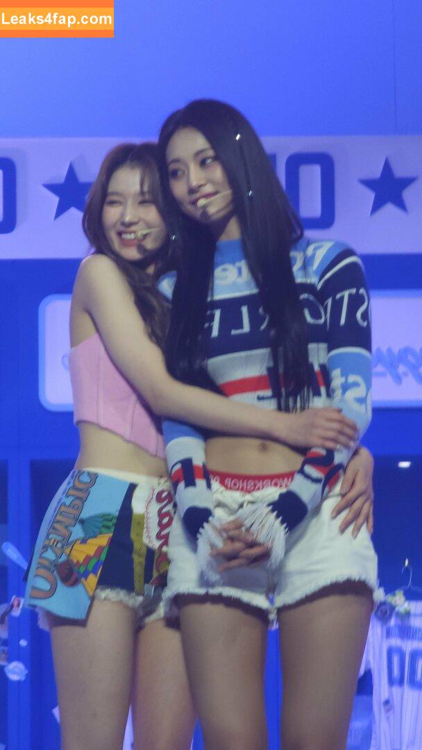 WomenK-pop /  leaked photo photo #3950