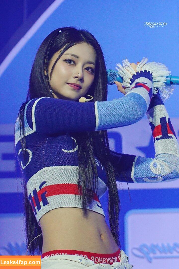 WomenK-pop /  leaked photo photo #3958