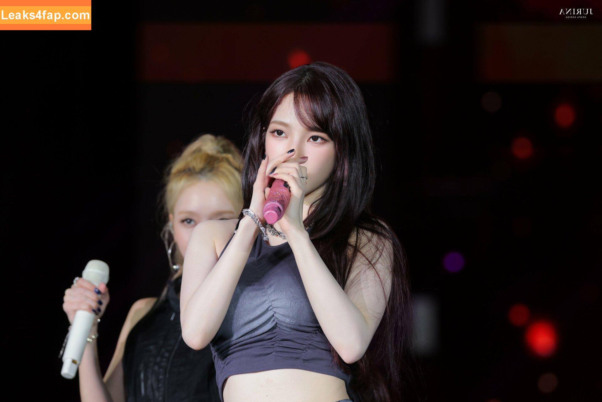 WomenK-pop /  leaked photo photo #3970