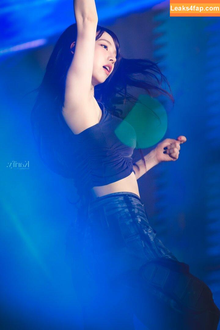 WomenK-pop /  leaked photo photo #3981