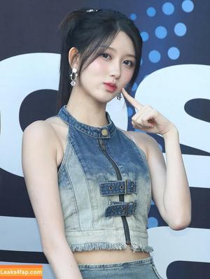 WomenK-pop photo #3265