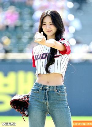 WomenK-pop photo #3273