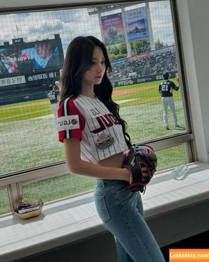 WomenK-pop photo #3370