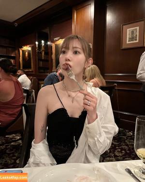 WomenK-pop photo #3396