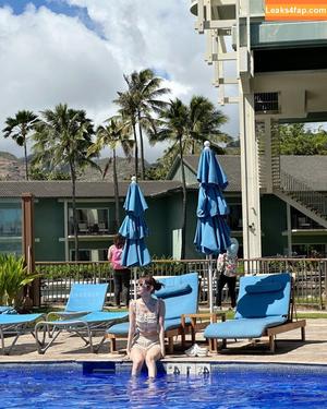 WomenK-pop photo #3400