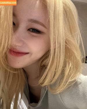 WomenK-pop photo #3412