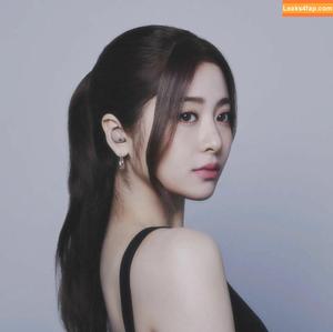 WomenK-pop photo #3424