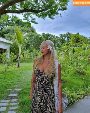 WomenK-pop photo #3430