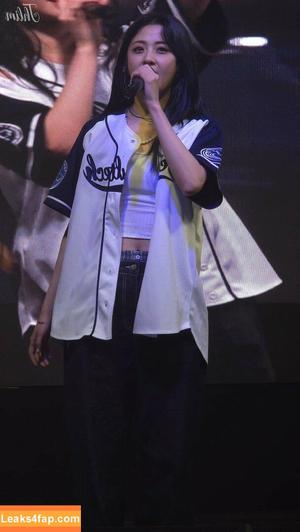 WomenK-pop photo #3444